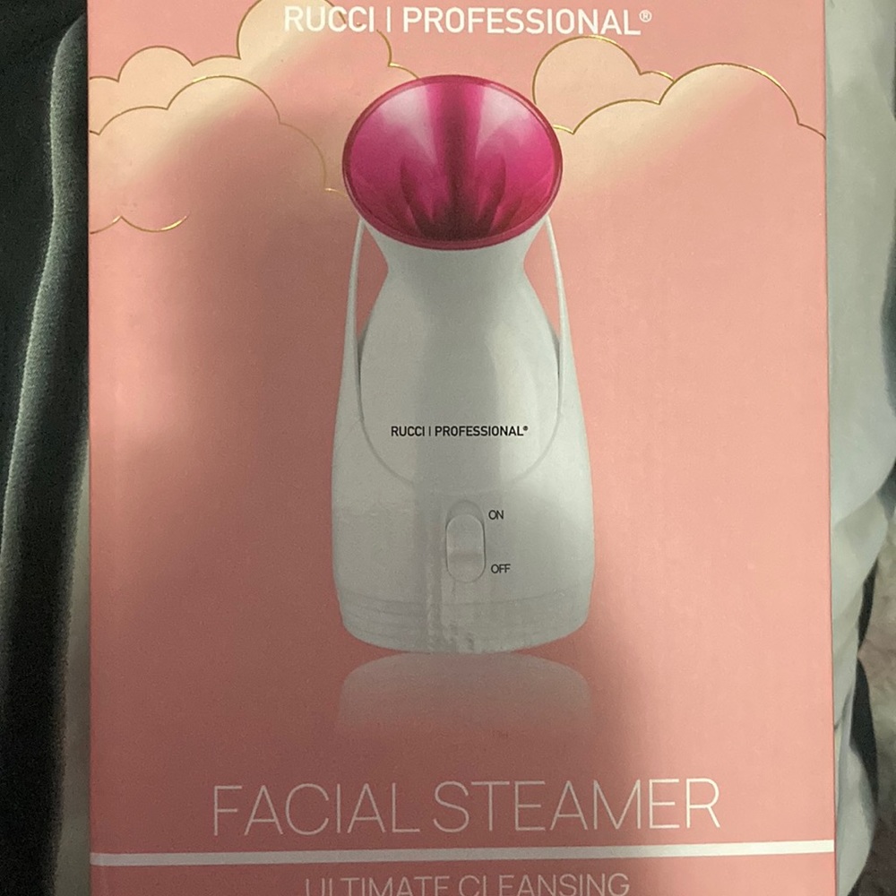 Facial steamer